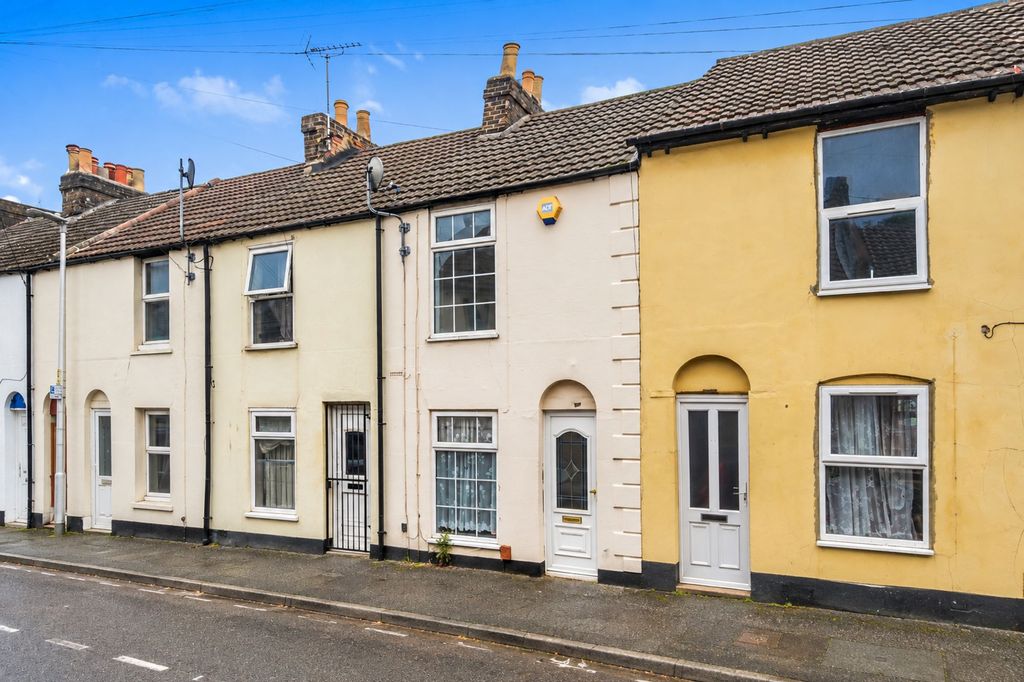 Property photo 1 of 17