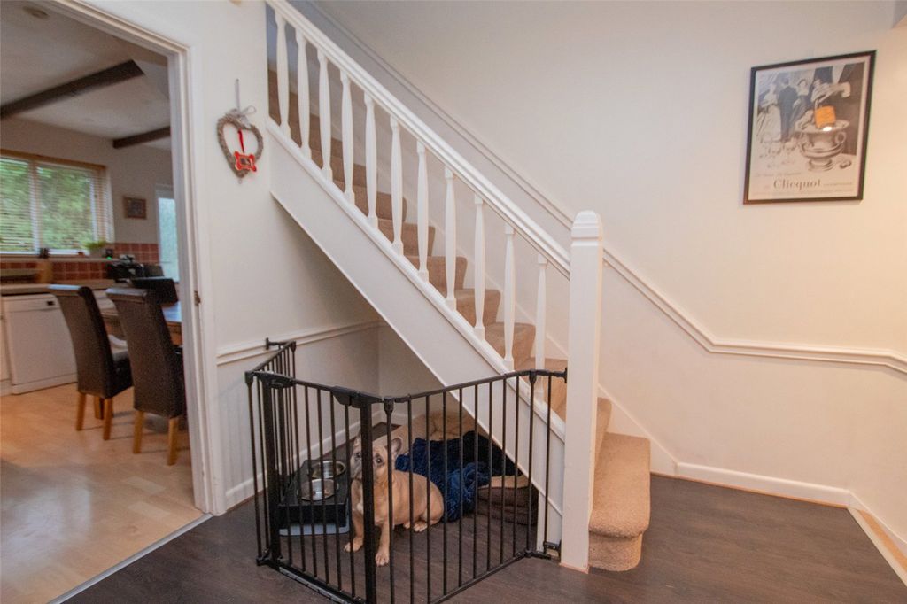 Property photo 2 of 22 Picture No. 23