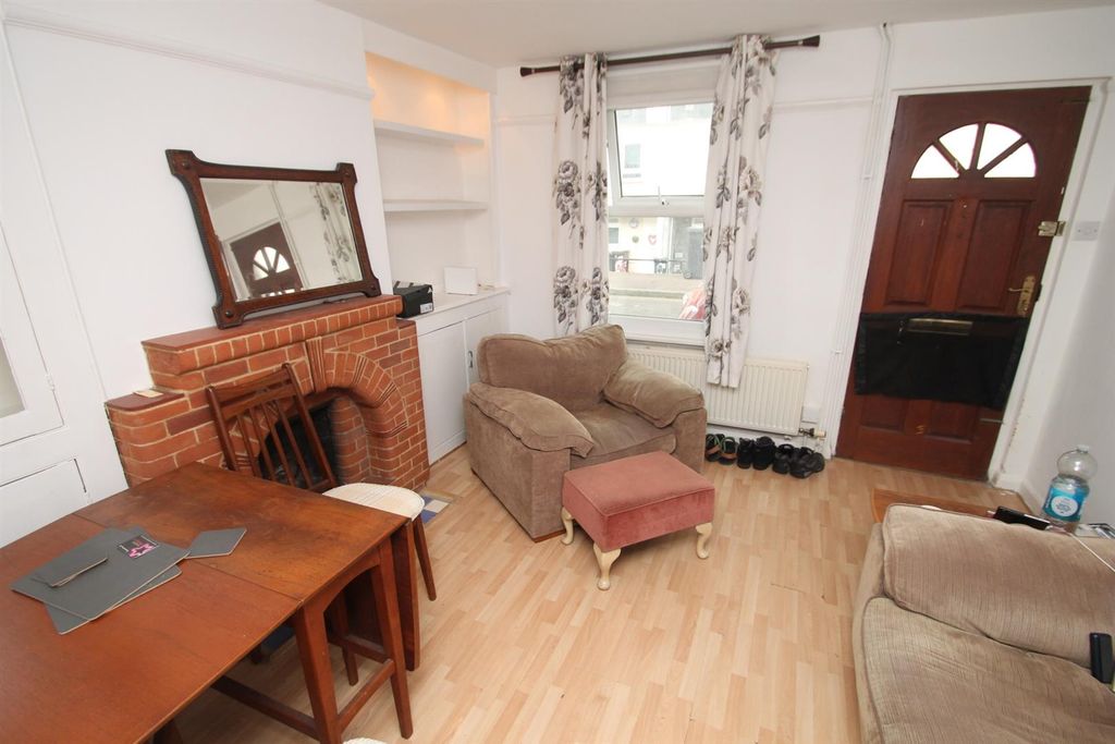 Property photo 3 of 9 Img_0107.Jpg