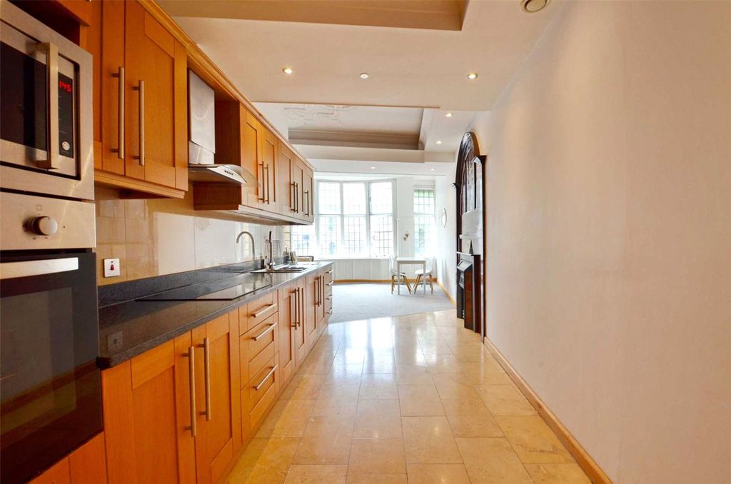 Property photo 2 of 10 Picture No. 15