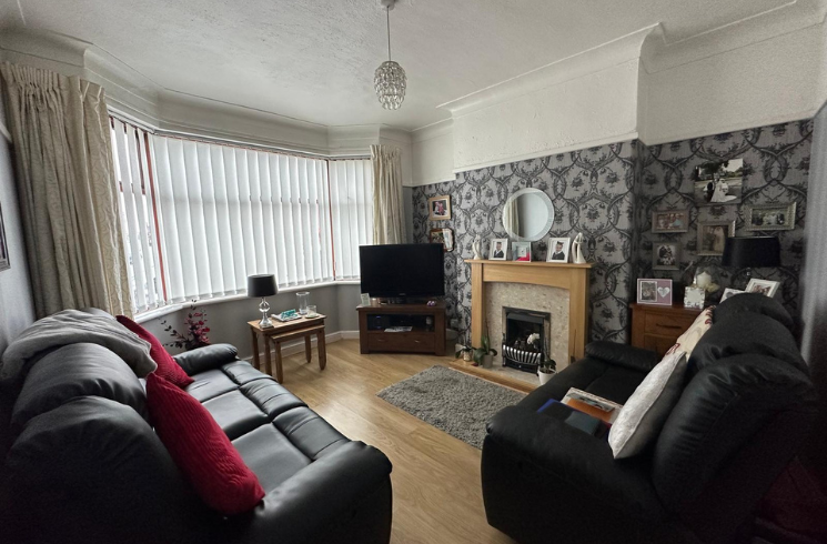 Property photo 3 of 11