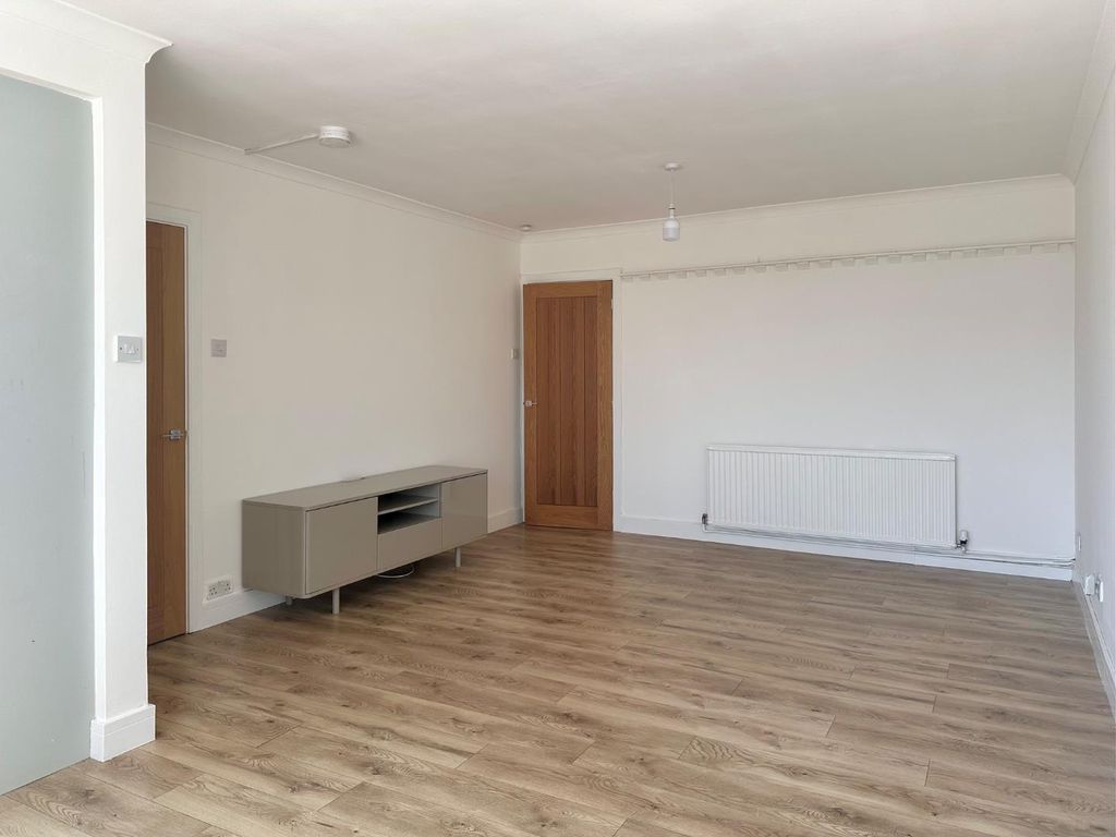 Property photo 3 of 16 Open Plan Living/Dining Room