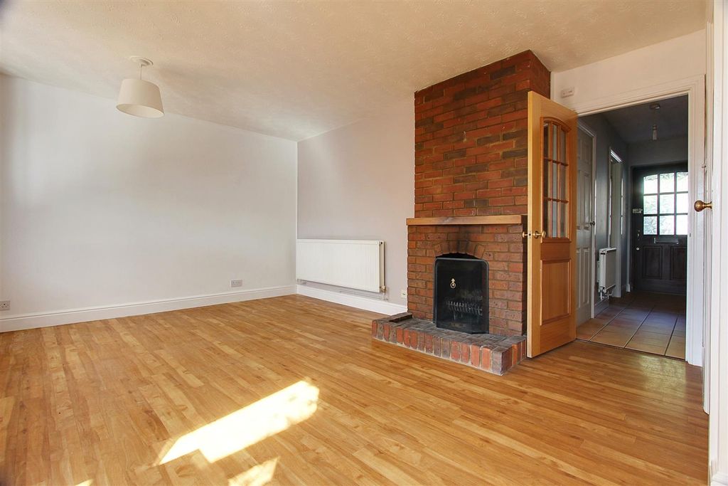 Property photo 3 of 16