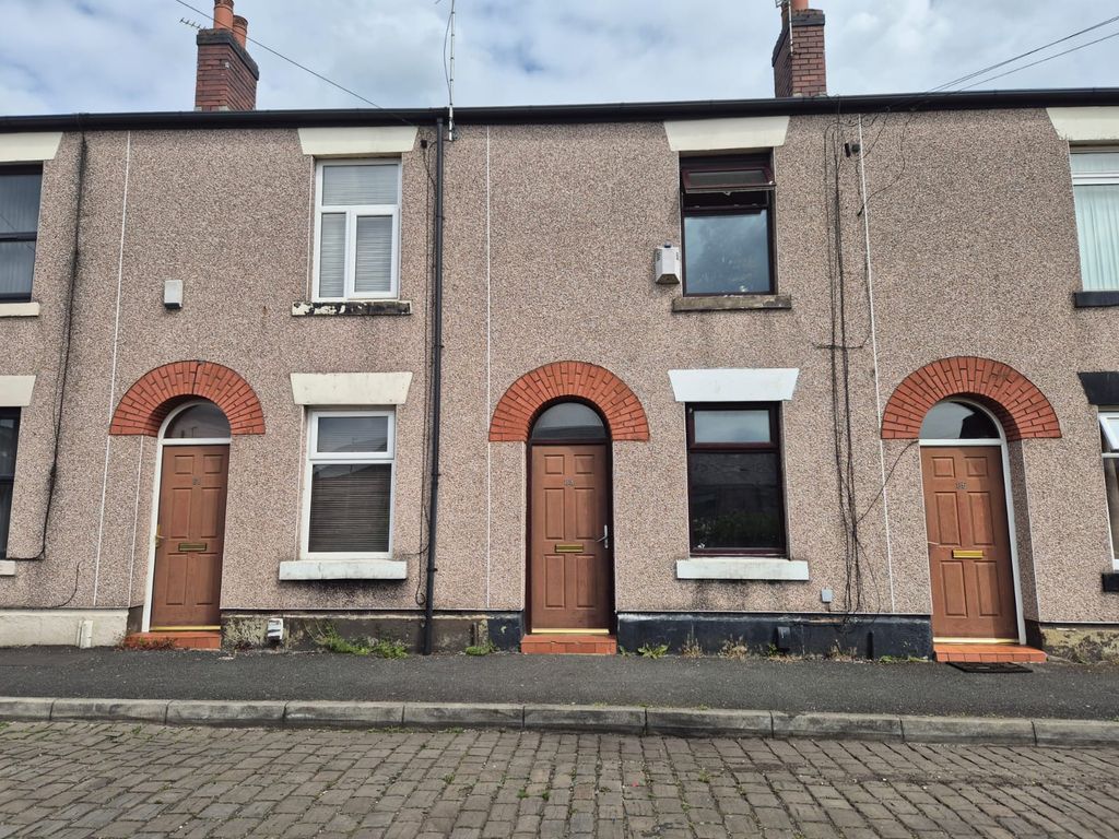 Property photo 1 of 3