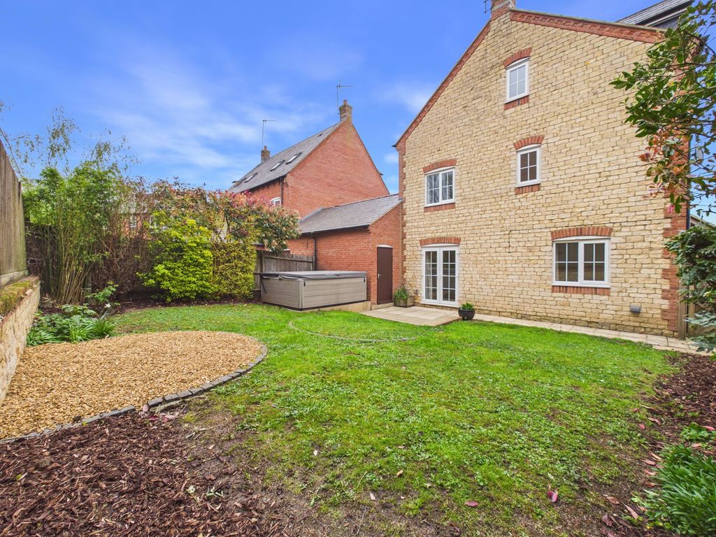 Property photo 3 of 29