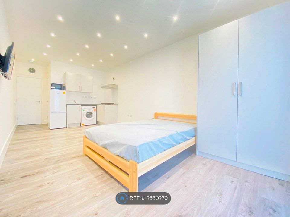 Property photo 1 of 3