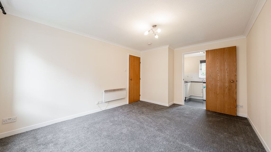 Property photo 3 of 13