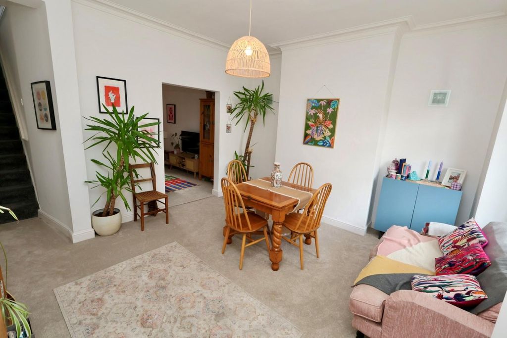 Property photo 2 of 14 11.Jpg