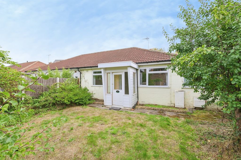 Property photo 2 of 20