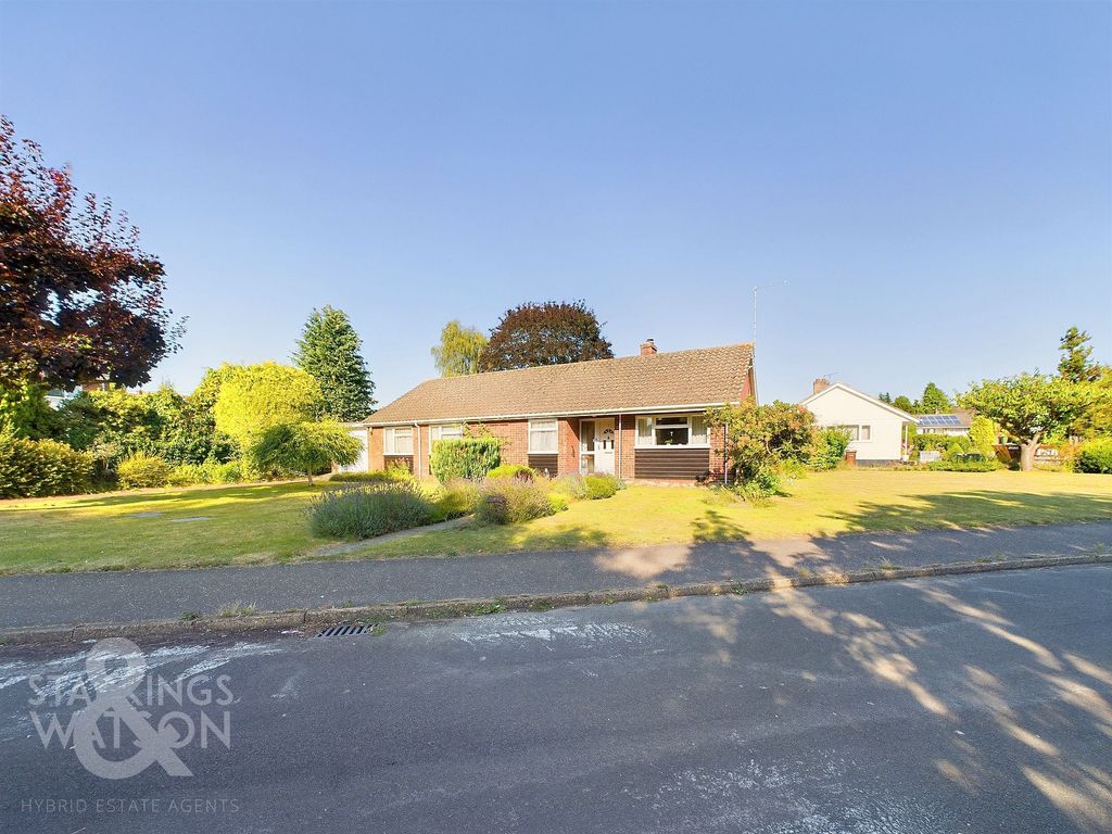 Property photo 1 of 27