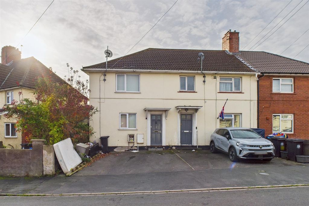 Property photo 2 of 17 19A Kenmare Road, Knowle, Bristol Bs4 1Pd | Freeho