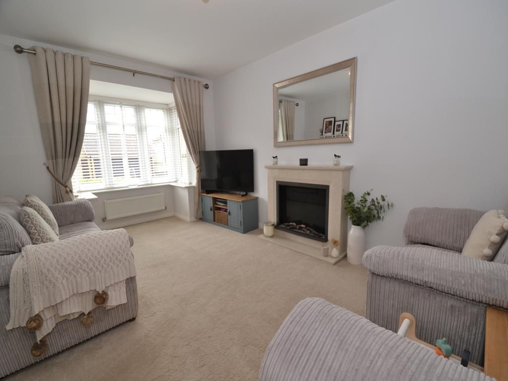 Property photo 2 of 31