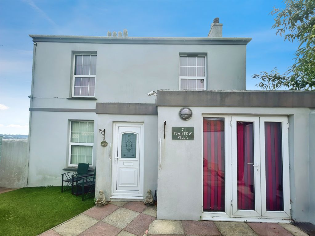 Property photo 1 of 18