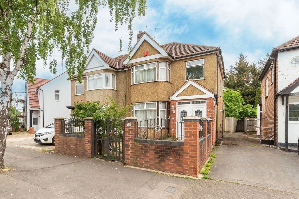 Property photo 1 of 9