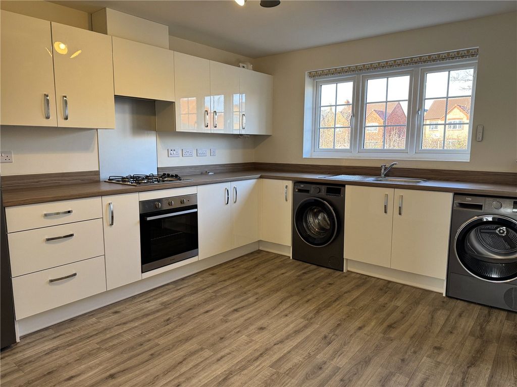 Property photo 2 of 15 Picture No. 08