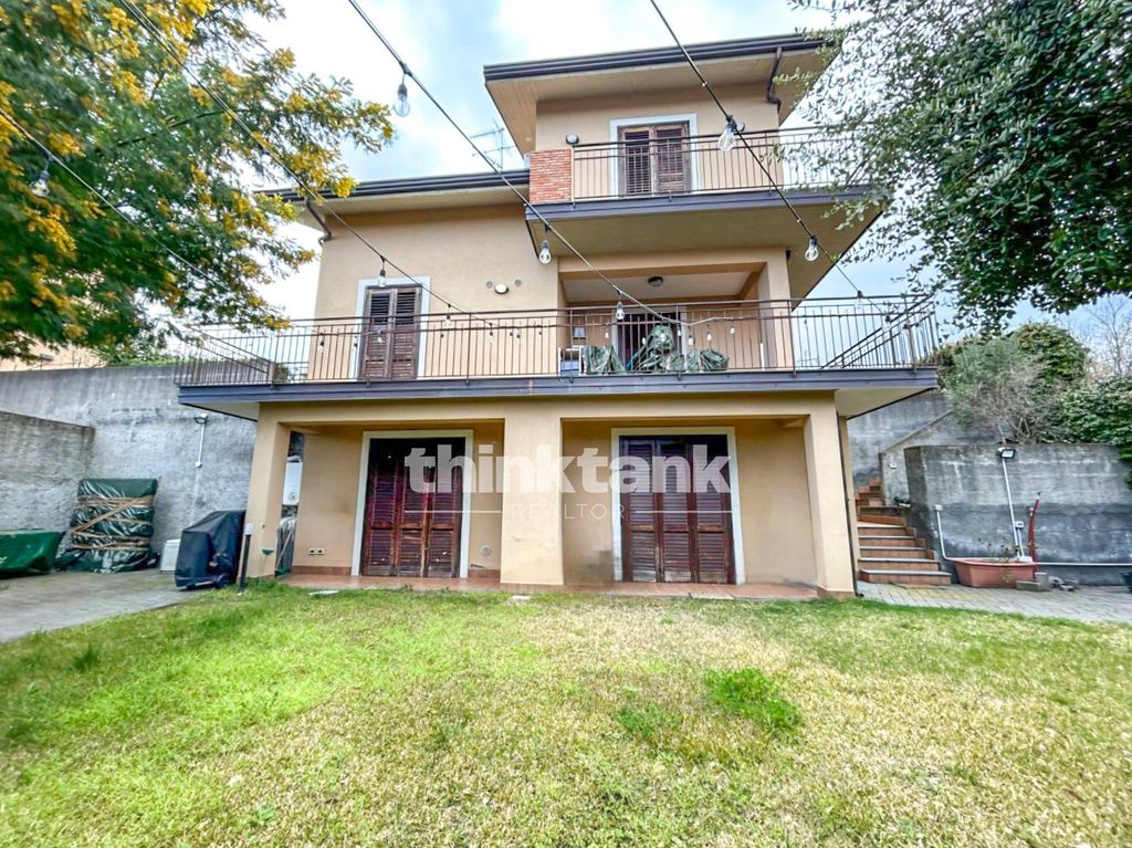 Property photo 3 of 41