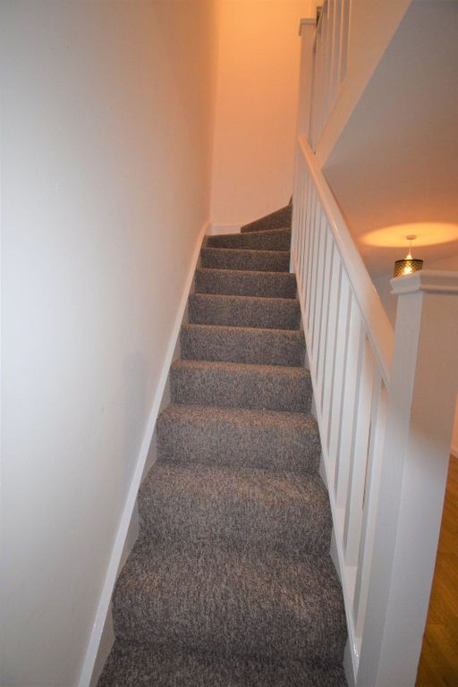 Property photo 3 of 9 Gallery