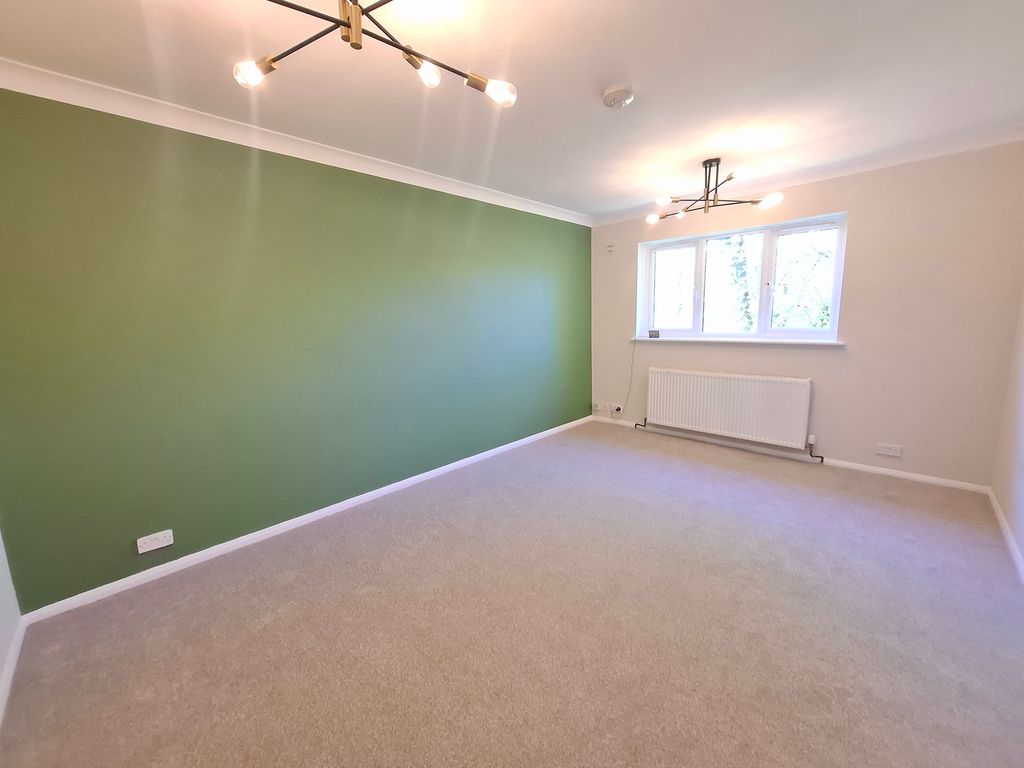 Property photo 1 of 10 Exterior