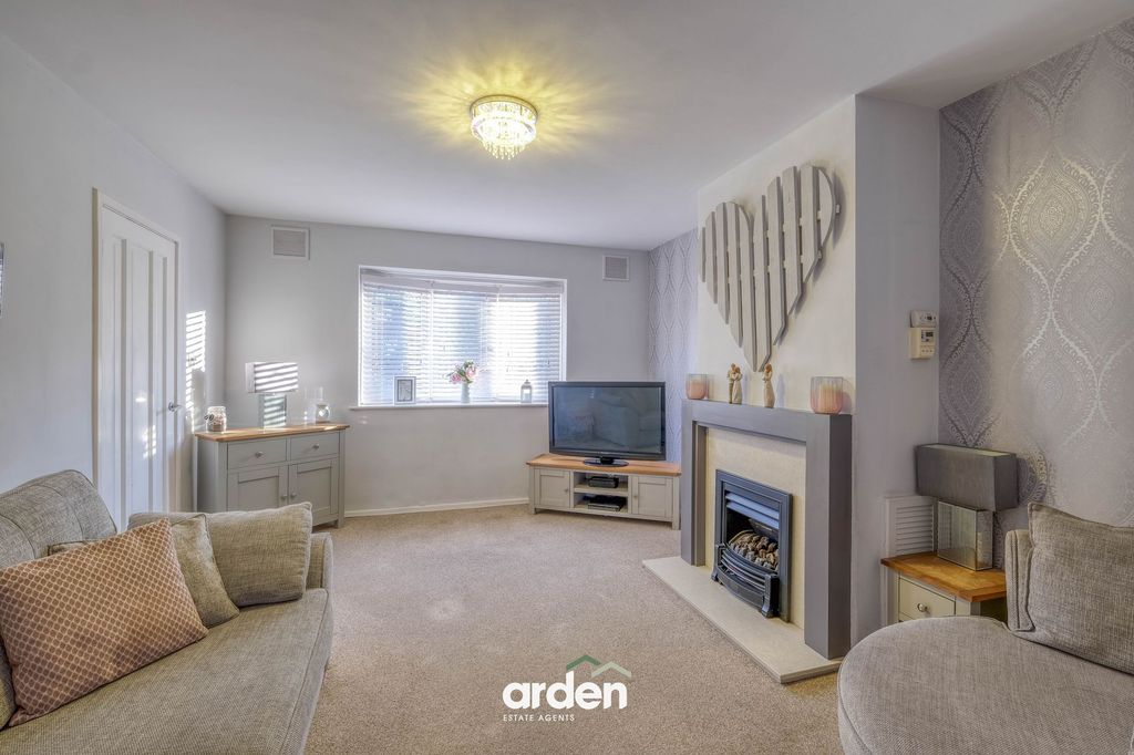 Property photo 3 of 12