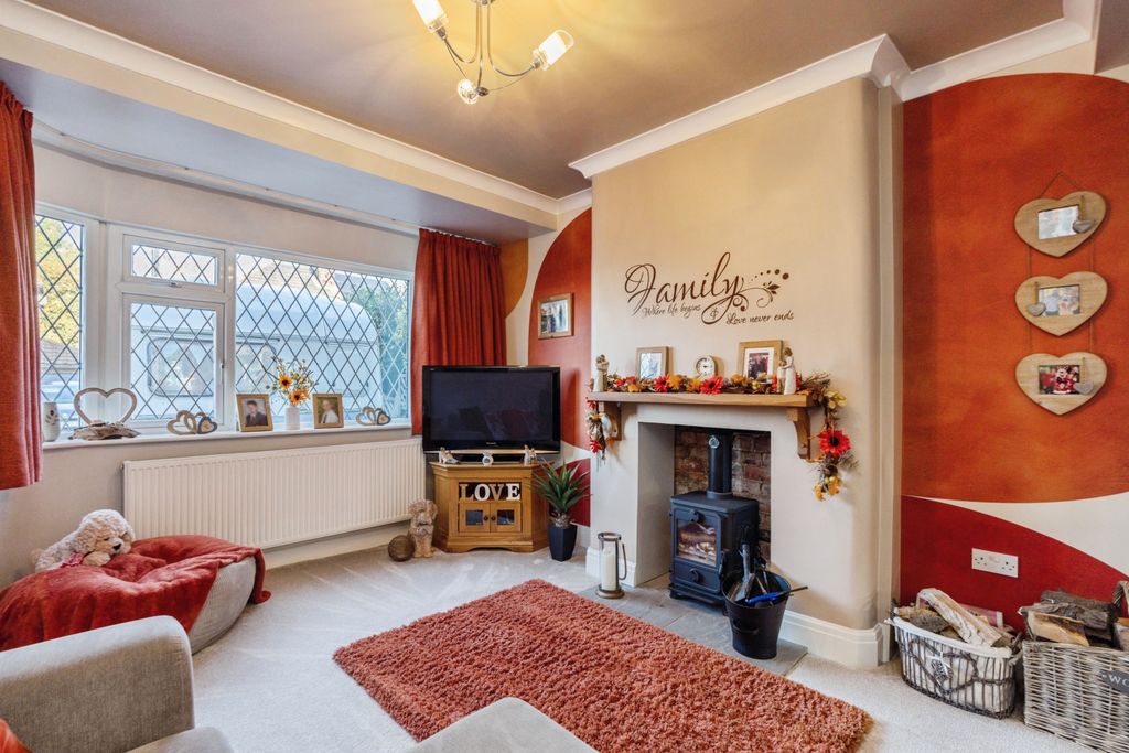 Property photo 2 of 15