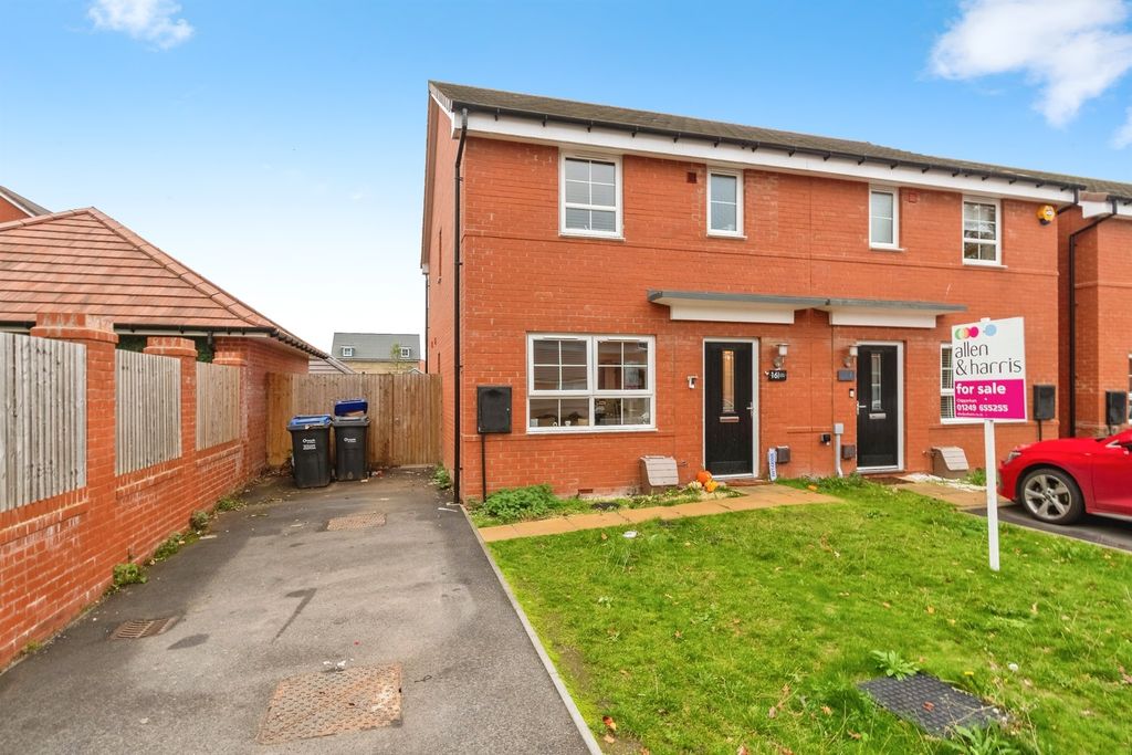 Property photo 1 of 17