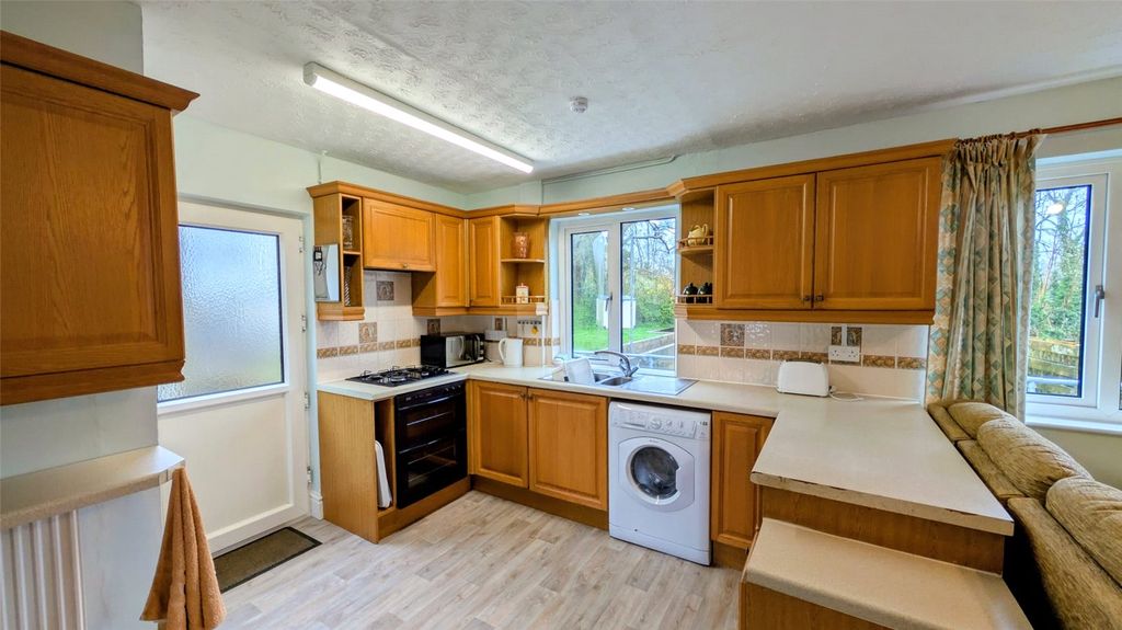 Property photo 2 of 26 Picture No. 63