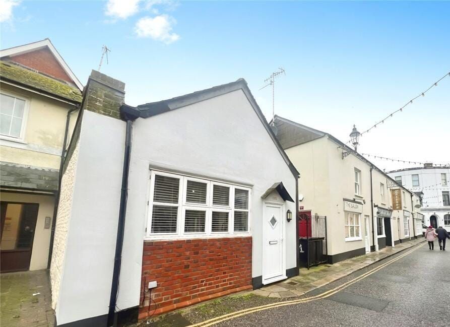 Property photo 1 of 10