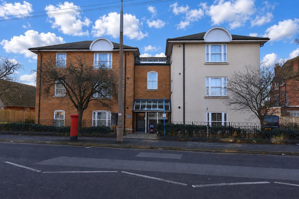 Property photo 1 of 10 Picture No. 13