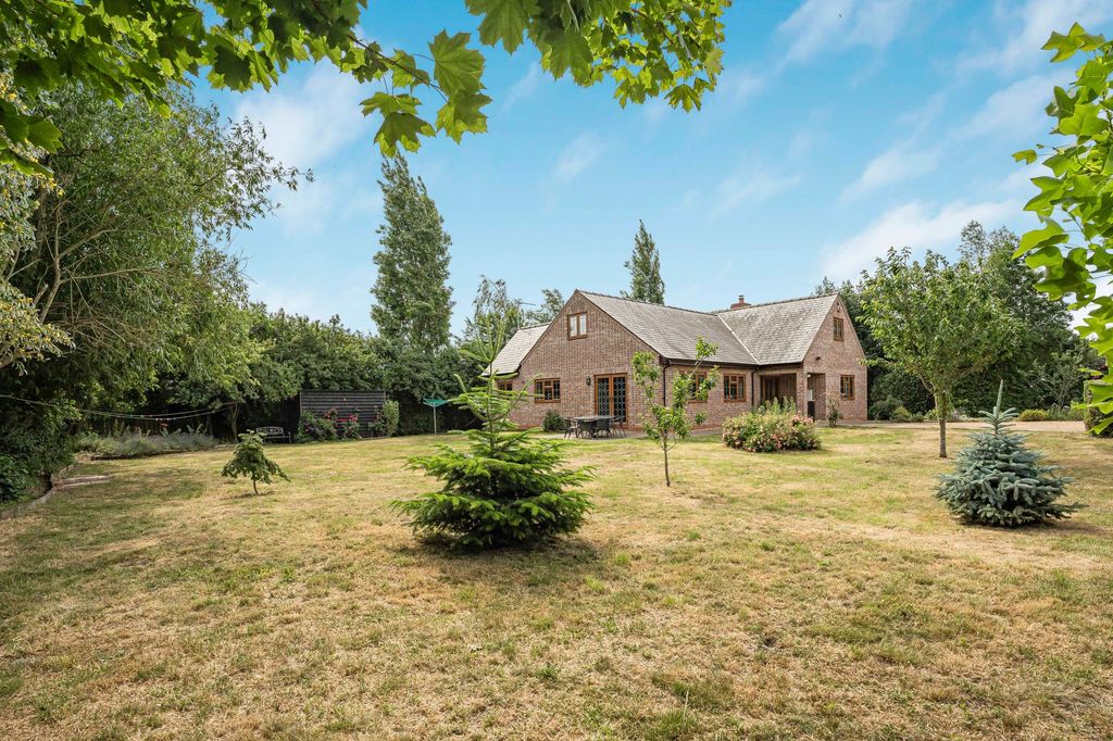 Property photo 1 of 35