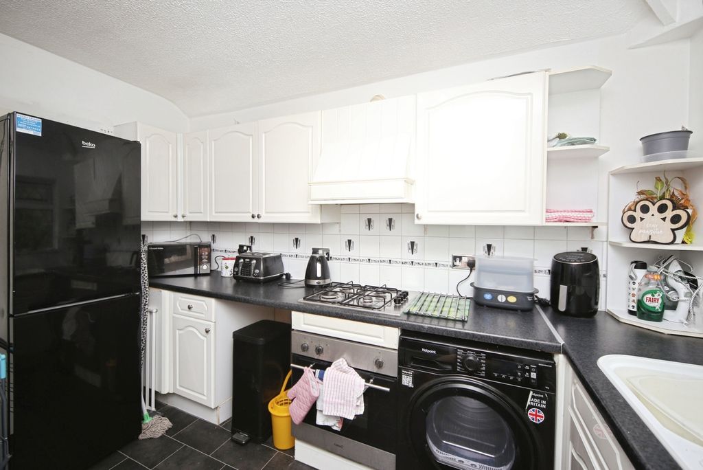 Property photo 3 of 14 Pbox-Img.Jpg