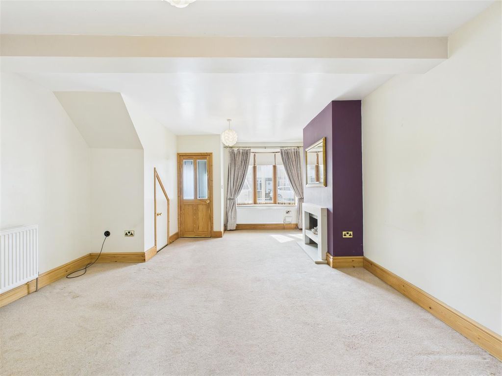 Property photo 2 of 10 Cam05193G0-Pr0031-Still003.Jpg