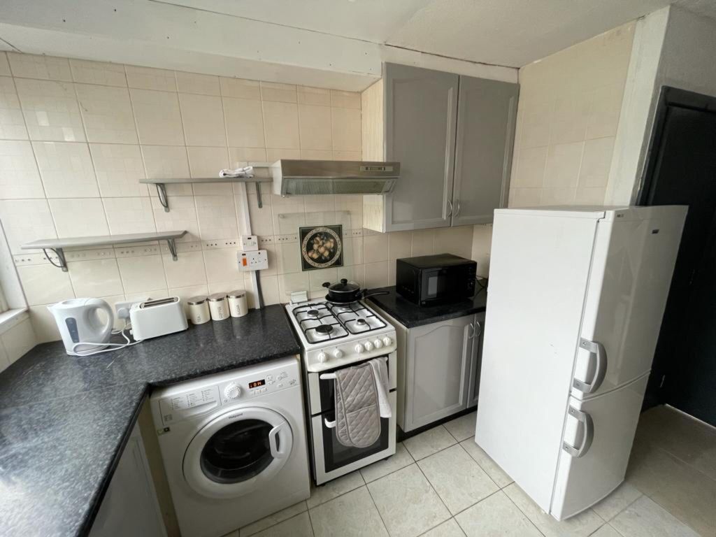 Property photo 2 of 4