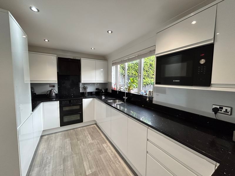 Property photo 3 of 32 Photo 3