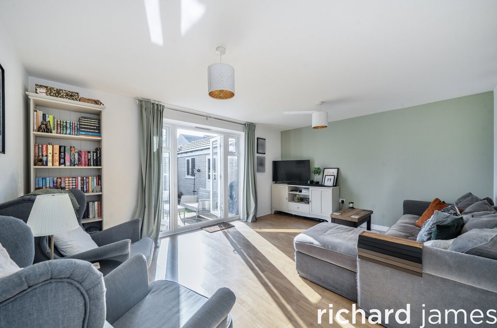 Property photo 2 of 19 d932A2E973De4c1795d426Ae6222Bddf