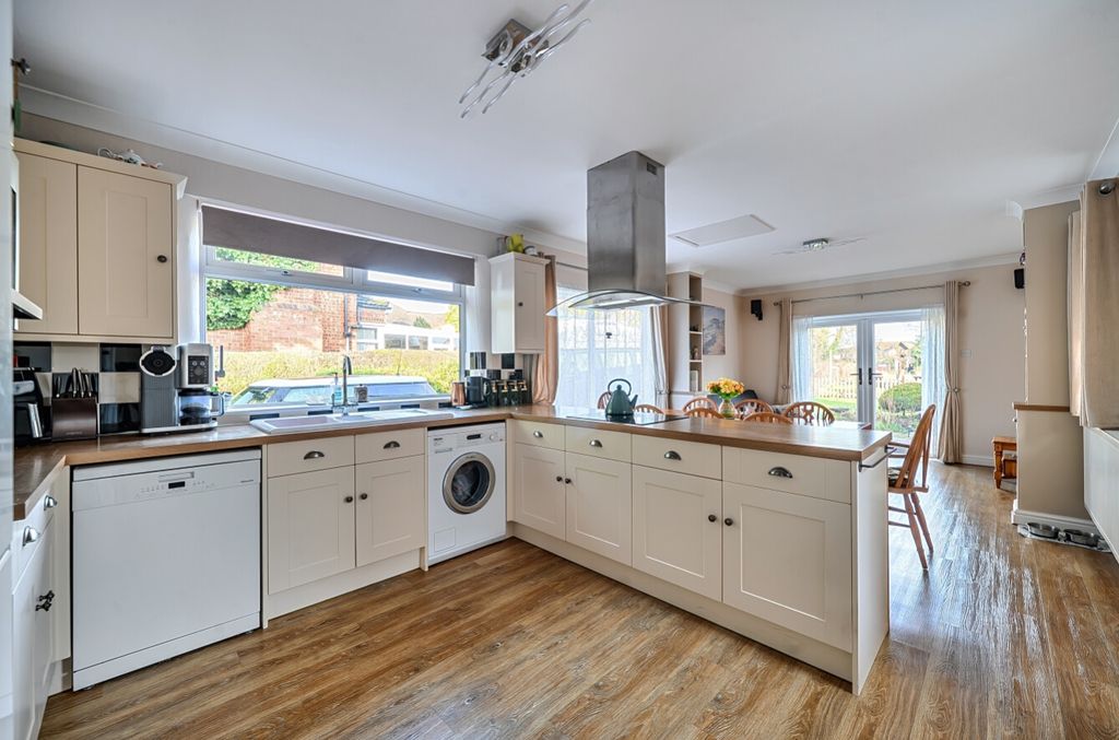 Property photo 2 of 30 1405212-15-6979Fbf2Bcc72