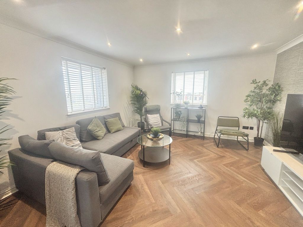 Property photo 1 of 36