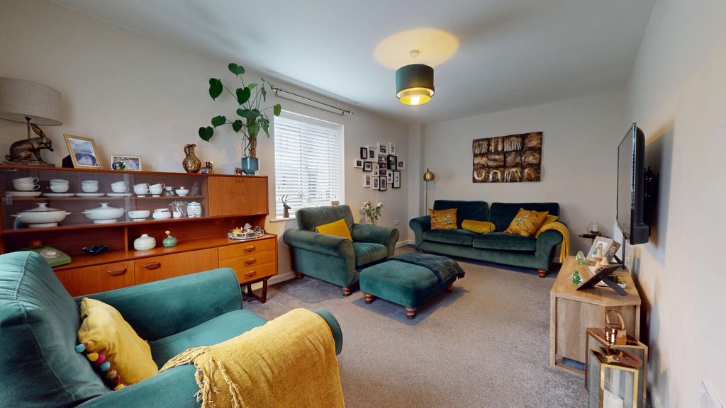 Property photo 3 of 23 4611175