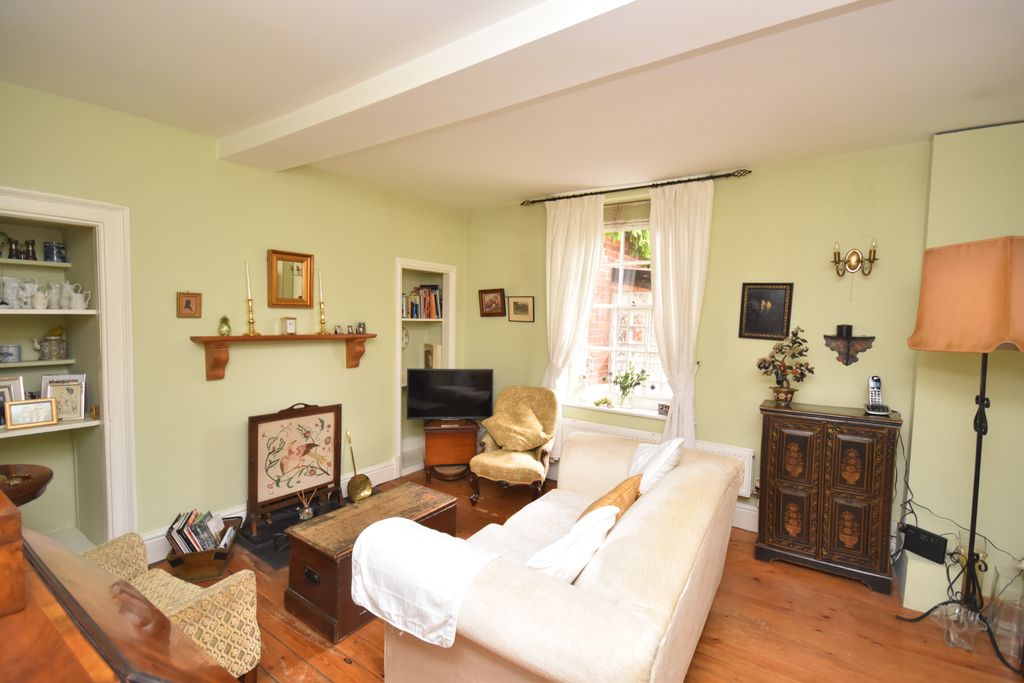 Property photo 2 of 16