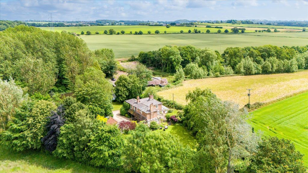 Property photo 3 of 30 Image