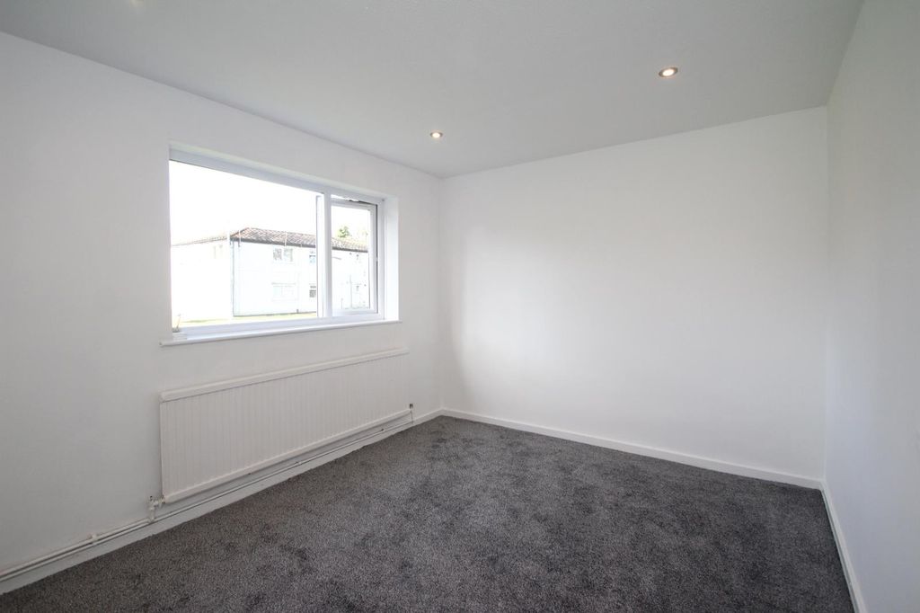 Property photo 3 of 9 0 General