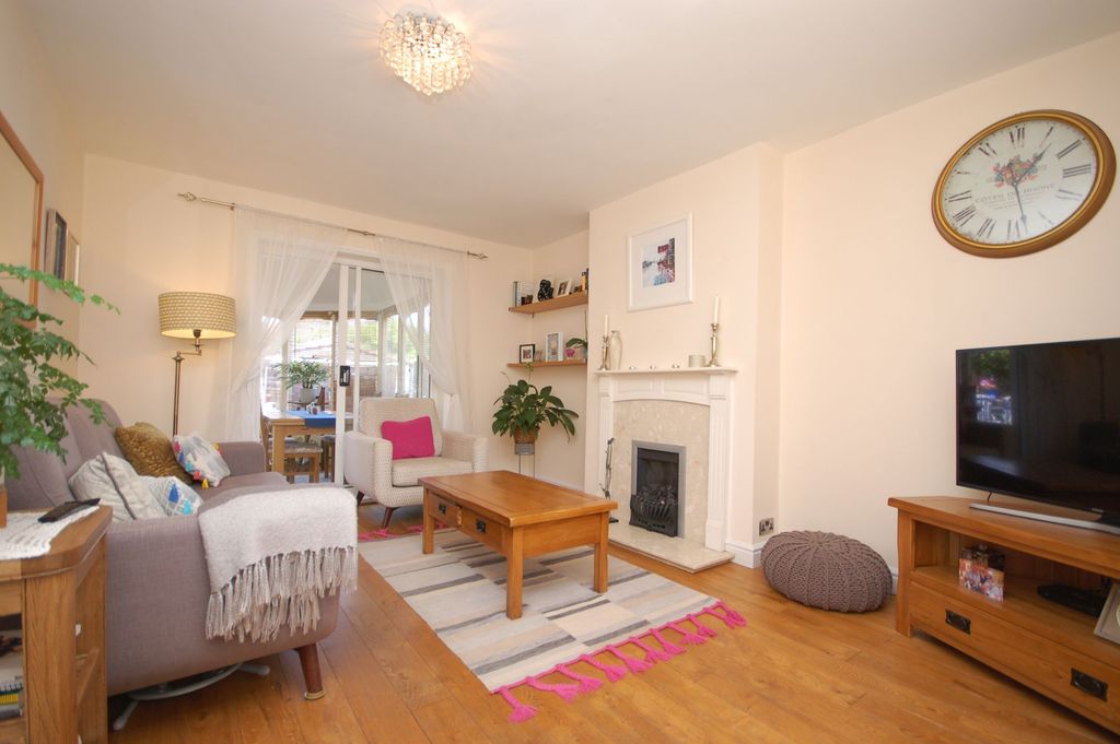 Property photo 2 of 16 Reception