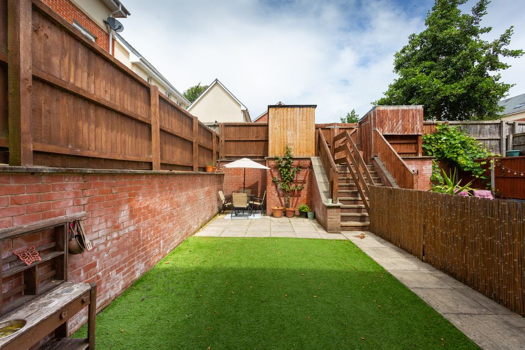 Property photo 3 of 14