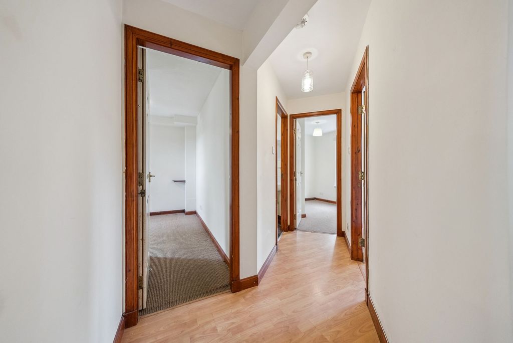 Additional image 8 of 2 bed flat for saleBirkhill Road, Stirling FK7