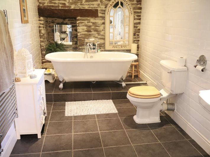 Property photo 3 of 50
