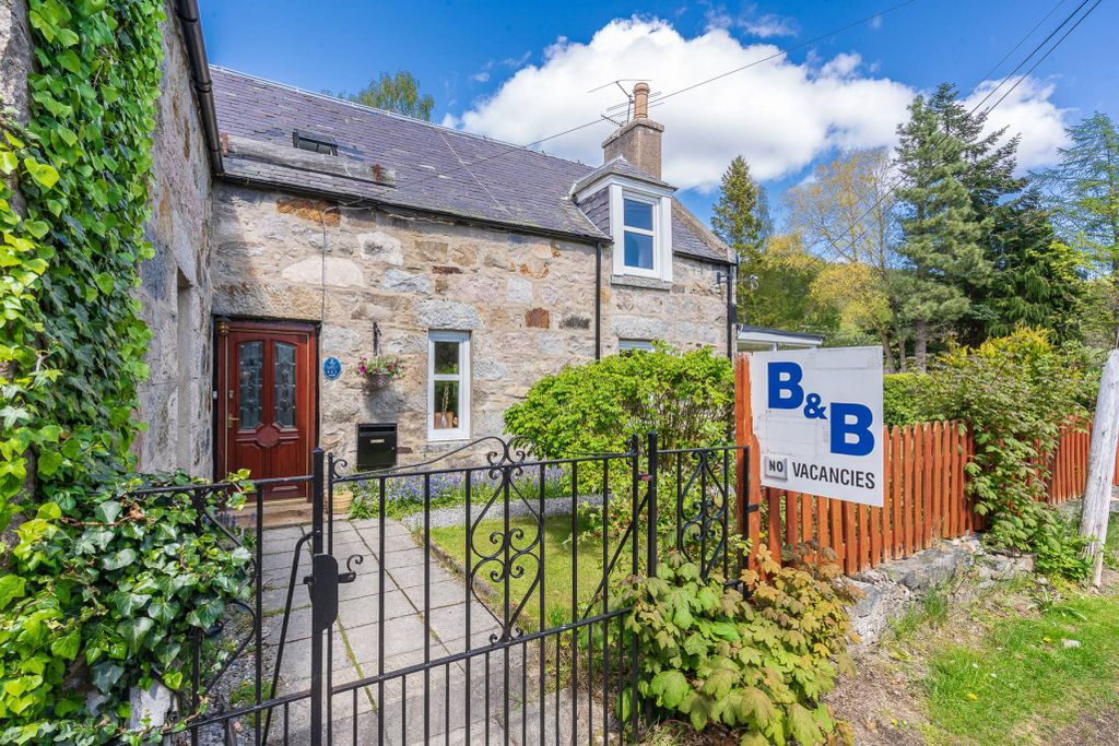 Property photo 2 of 30