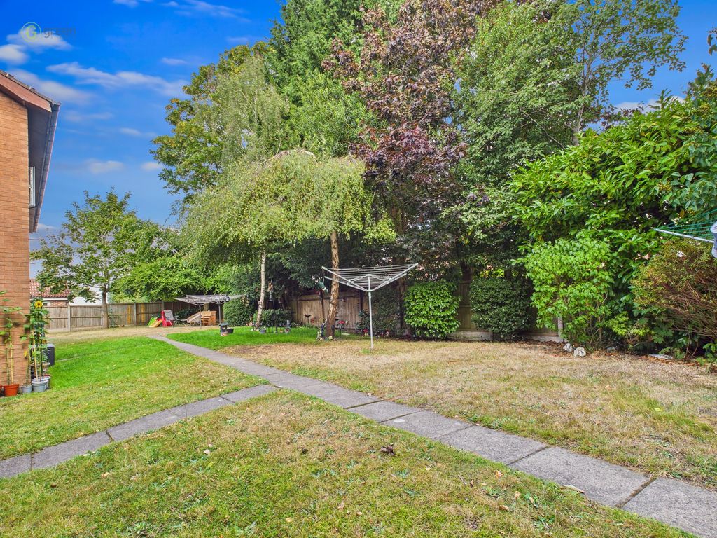 Property photo 2 of 26