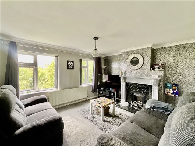 Property photo 1 of 20 Lounge