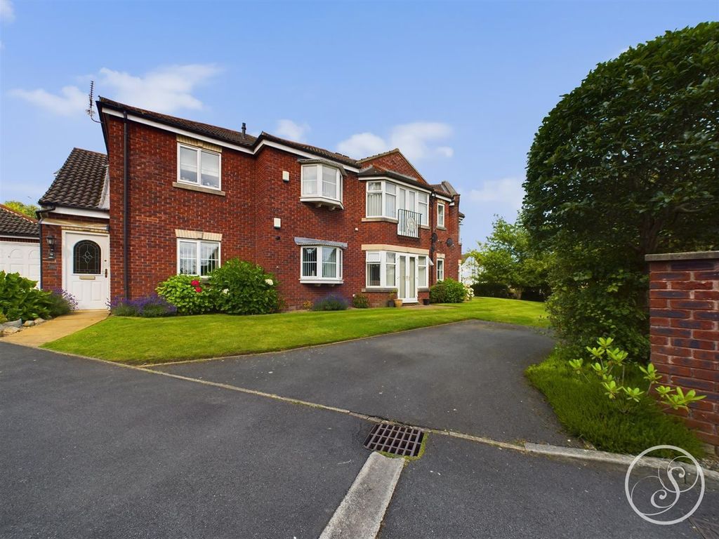 Property photo 1 of 16