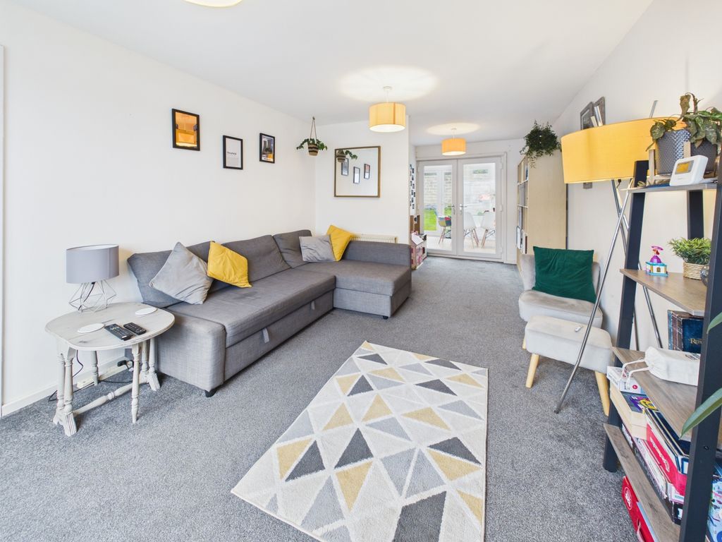 Property photo 2 of 23 Cam04789G0-Pr0056-Still001