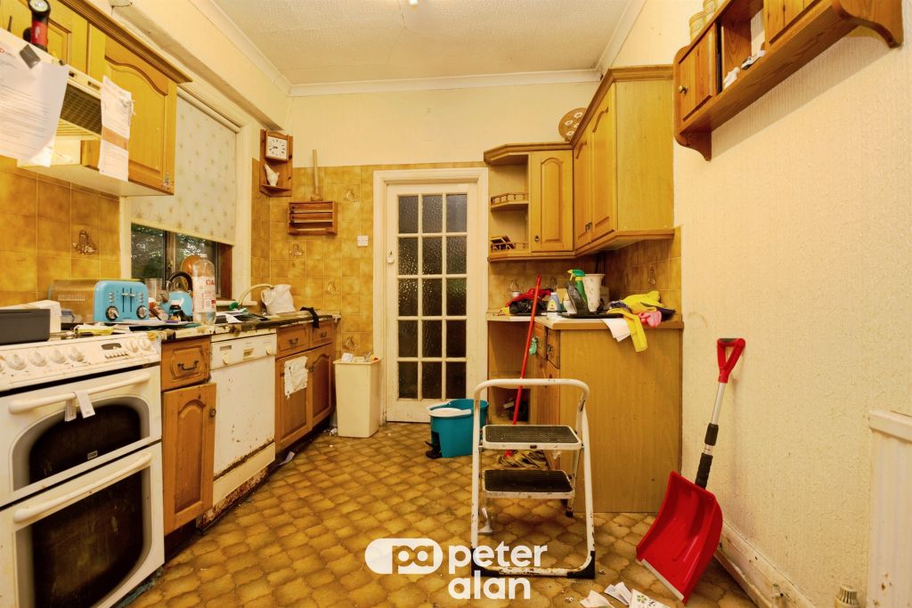 Property photo 3 of 23